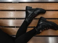 kozene-clenkove-topanky-nadcasova-elegancia-a-kvalita-na-jesen